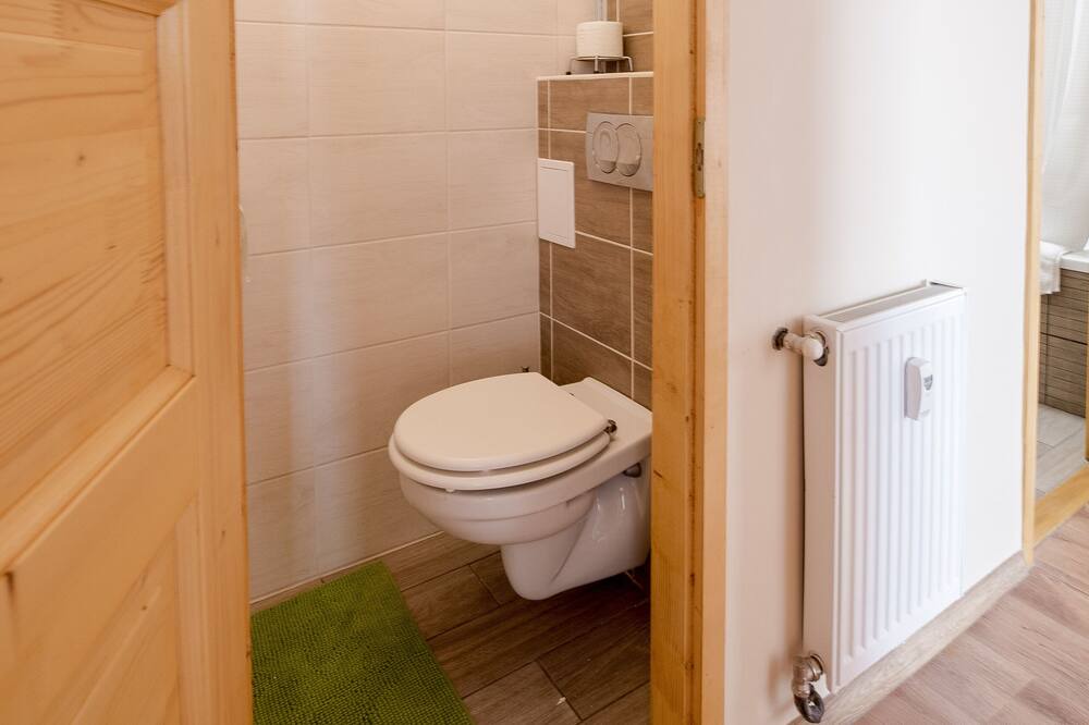 Photo of Bathroom in 13th District