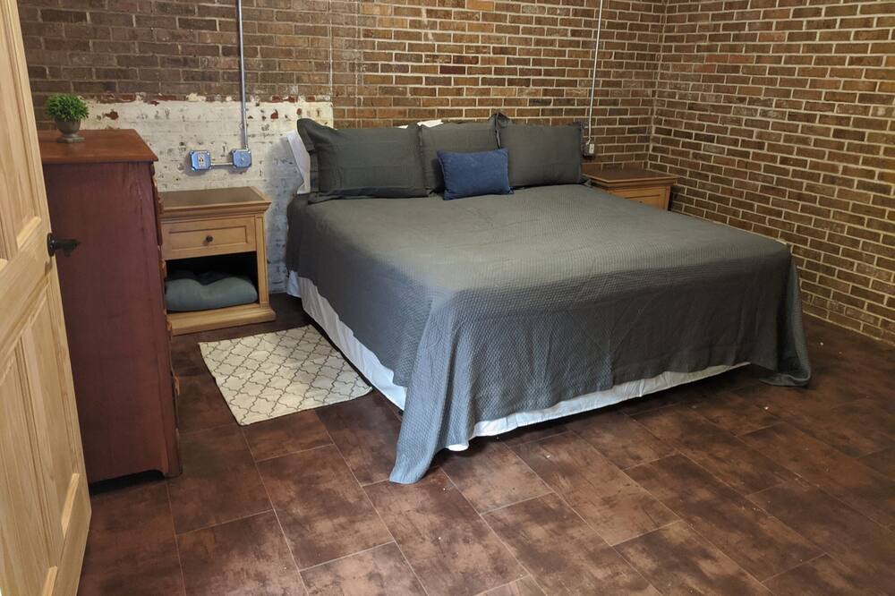 Photo of Bedroom in Troy