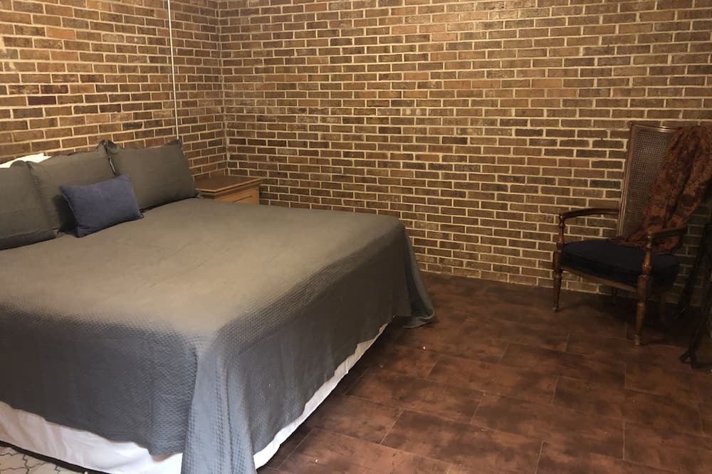 Photo of Bedroom in Troy