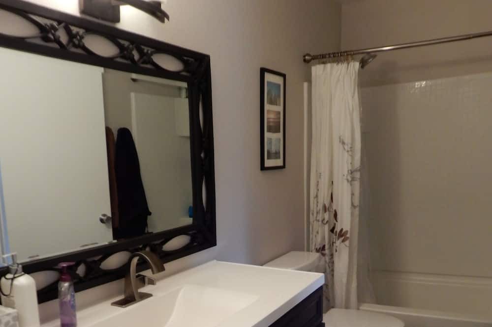 Photo of Bathroom in Jefferson