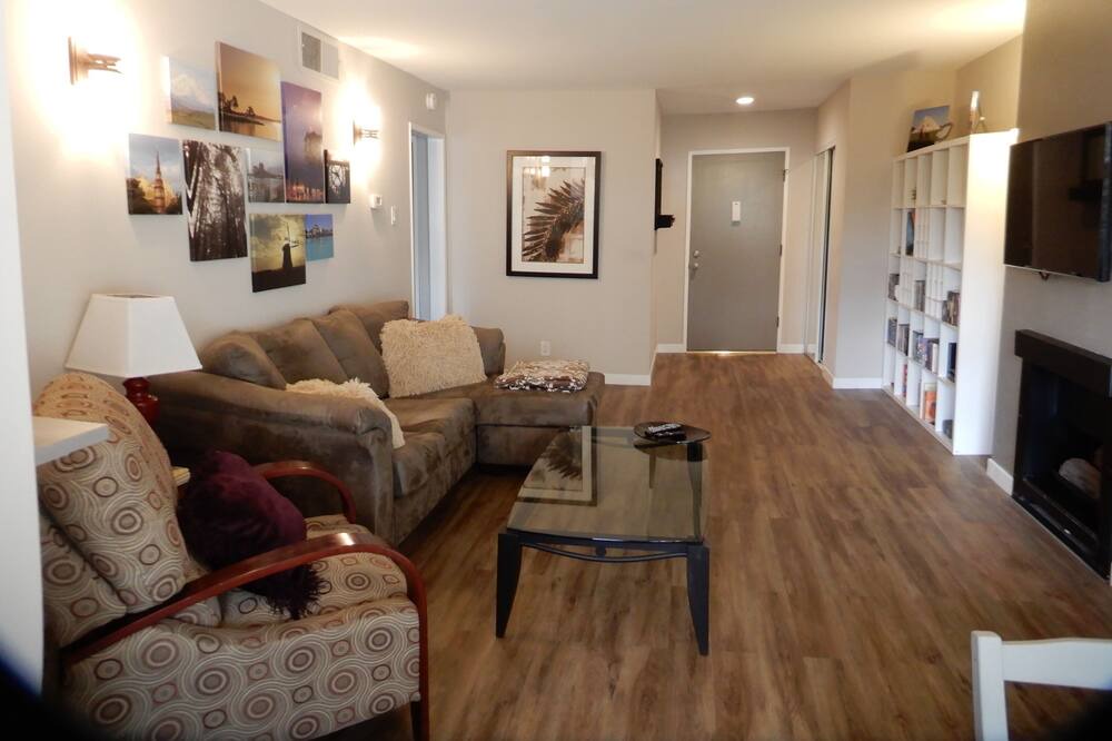 Photo of Livingroom in Jefferson