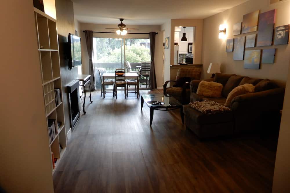 Photo of Livingroom in Jefferson