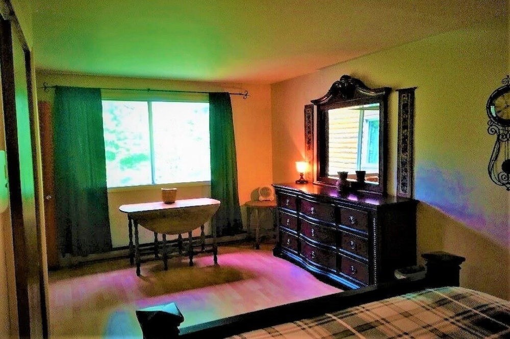 Photo of Bedroom in Saint-Samuel