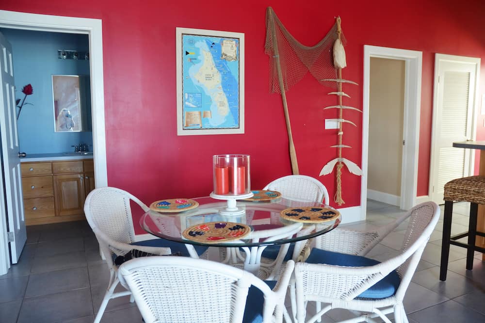 Photo of Livingroom in Andros Town