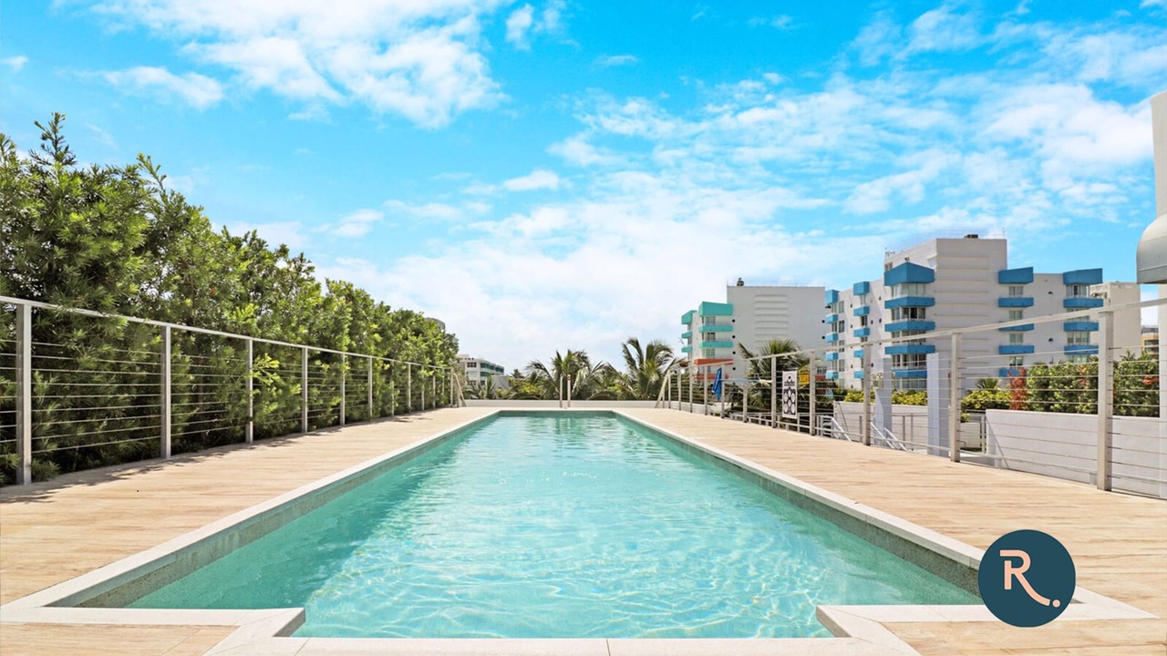 Photo of Outdoor in South Pointe