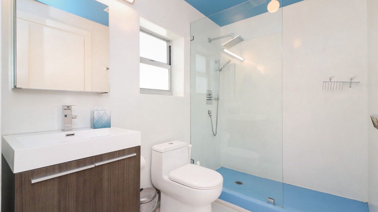 Photo of Bathroom in South Pointe