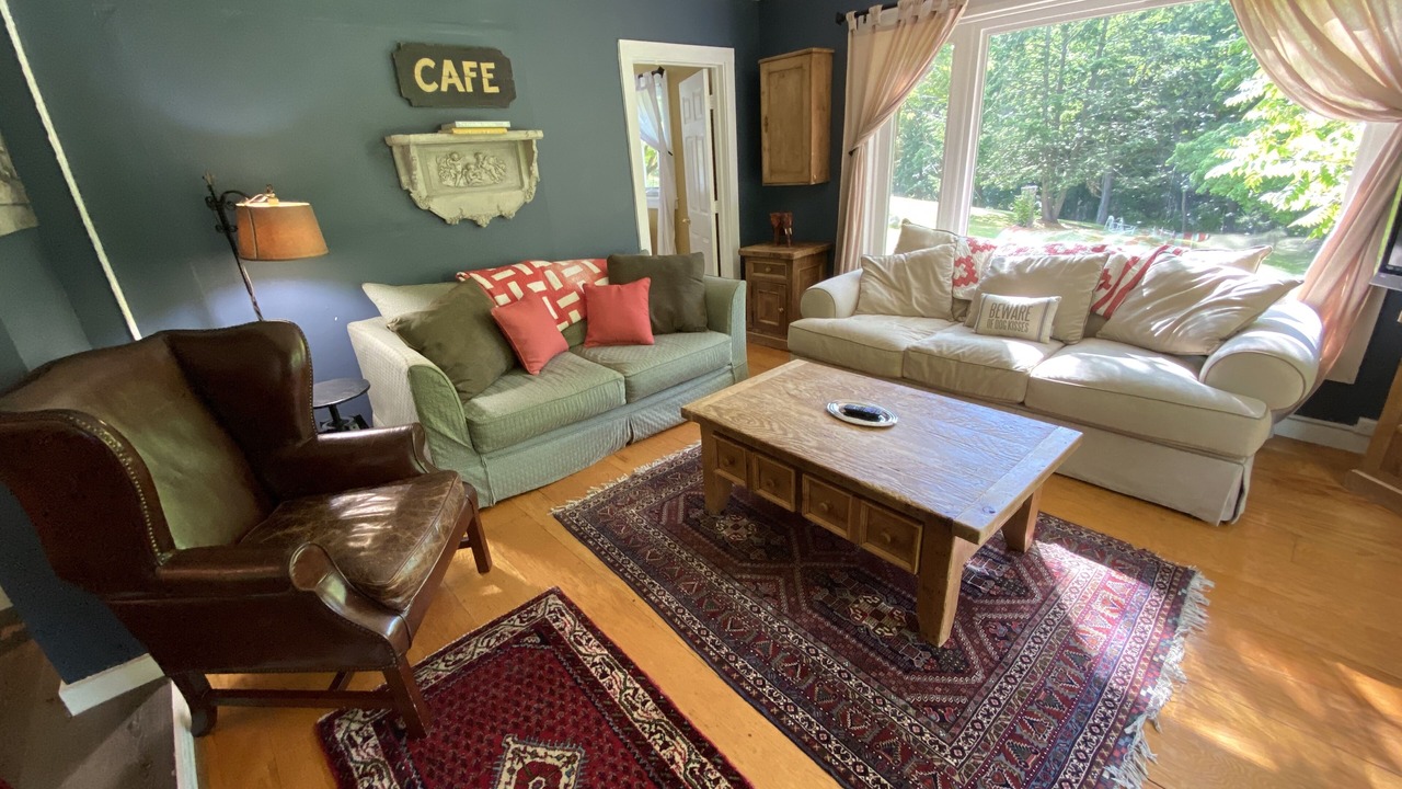 Photo of Livingroom in Cold Spring