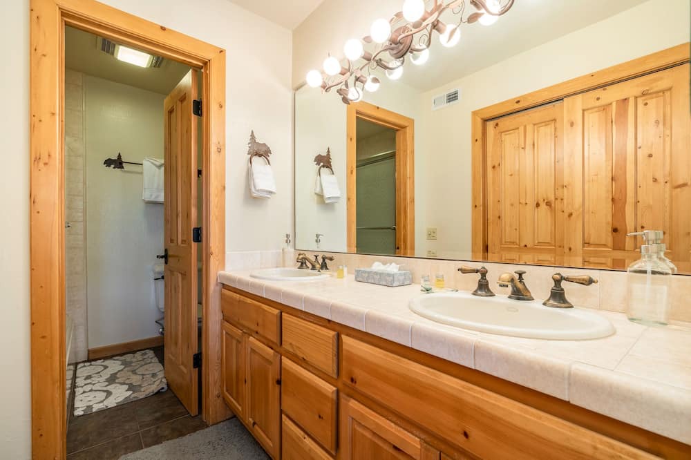 Photo of Bathroom in Talmont