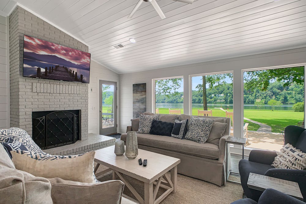 Photo of Livingroom in Northport