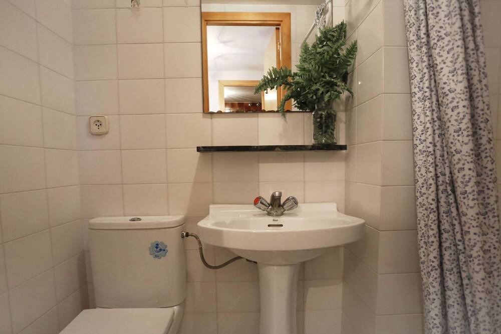Photo of Bathroom in L'Ampolla