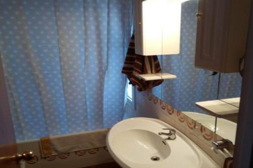 Photo of Bathroom in Cabrils