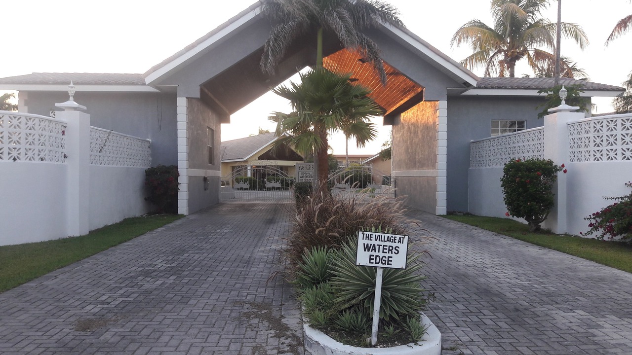 Photo of Others in Bahamas Terrace