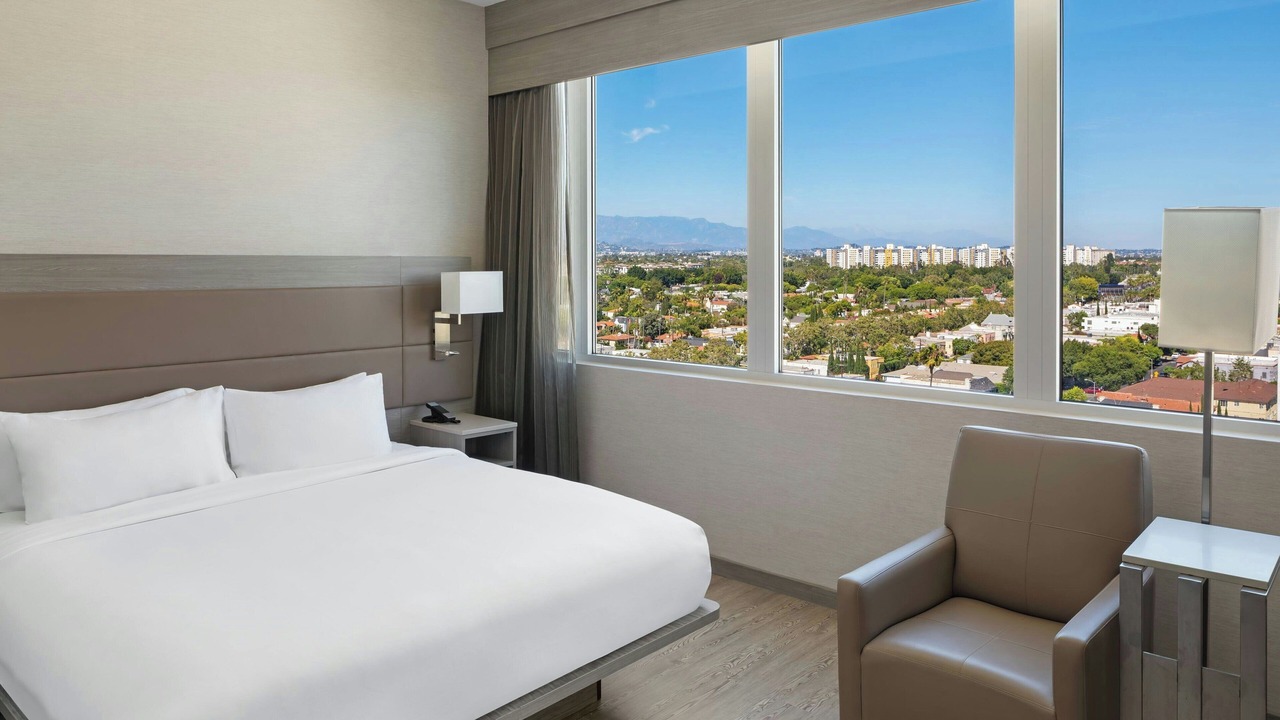 Photo of Bedroom in Carthay Circle