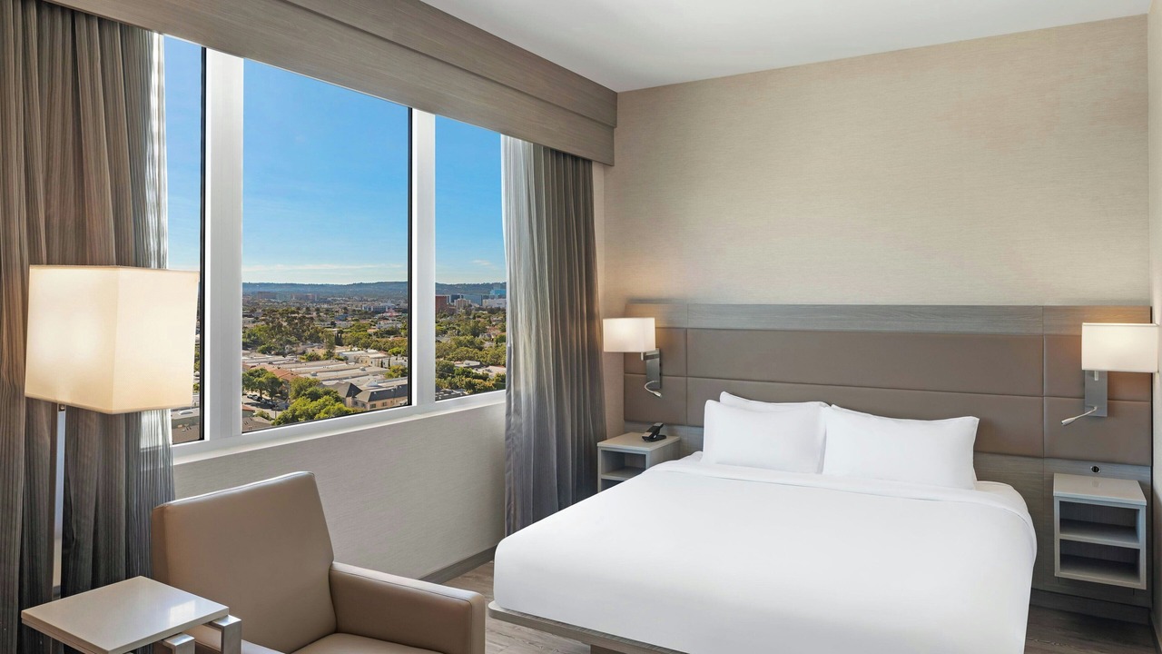 Photo of Bedroom in Carthay Circle