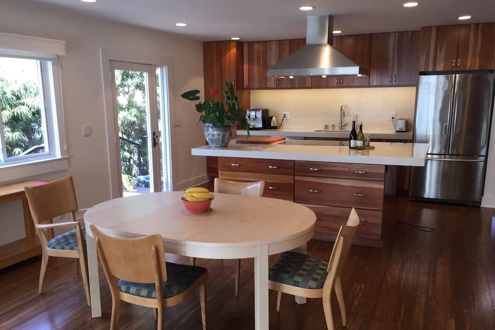 Photo of Kitchen in Los Feliz
