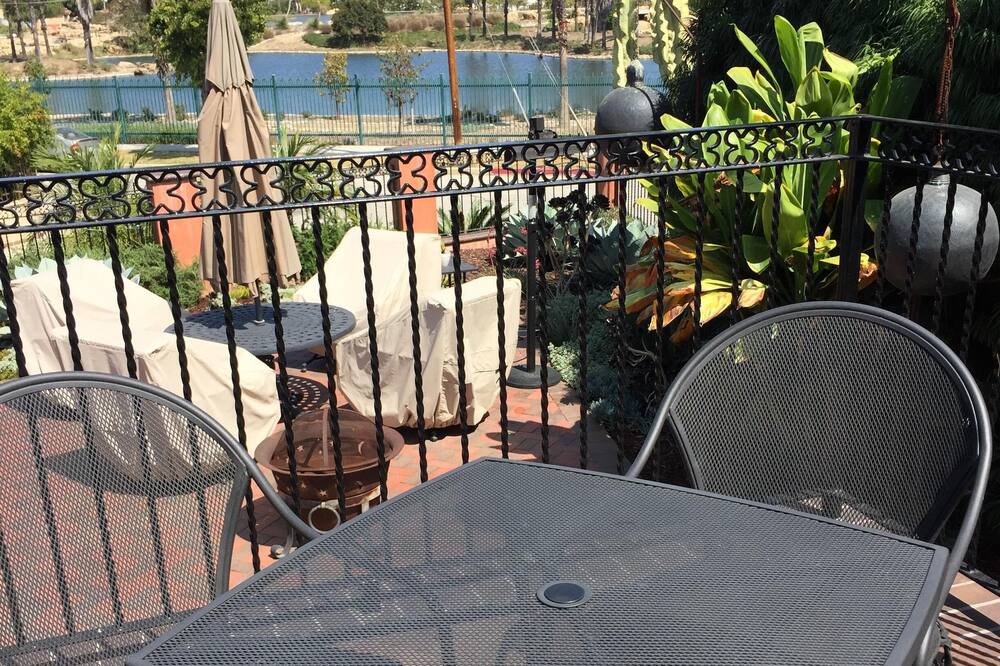 Photo of Patio Balcony in Los Feliz