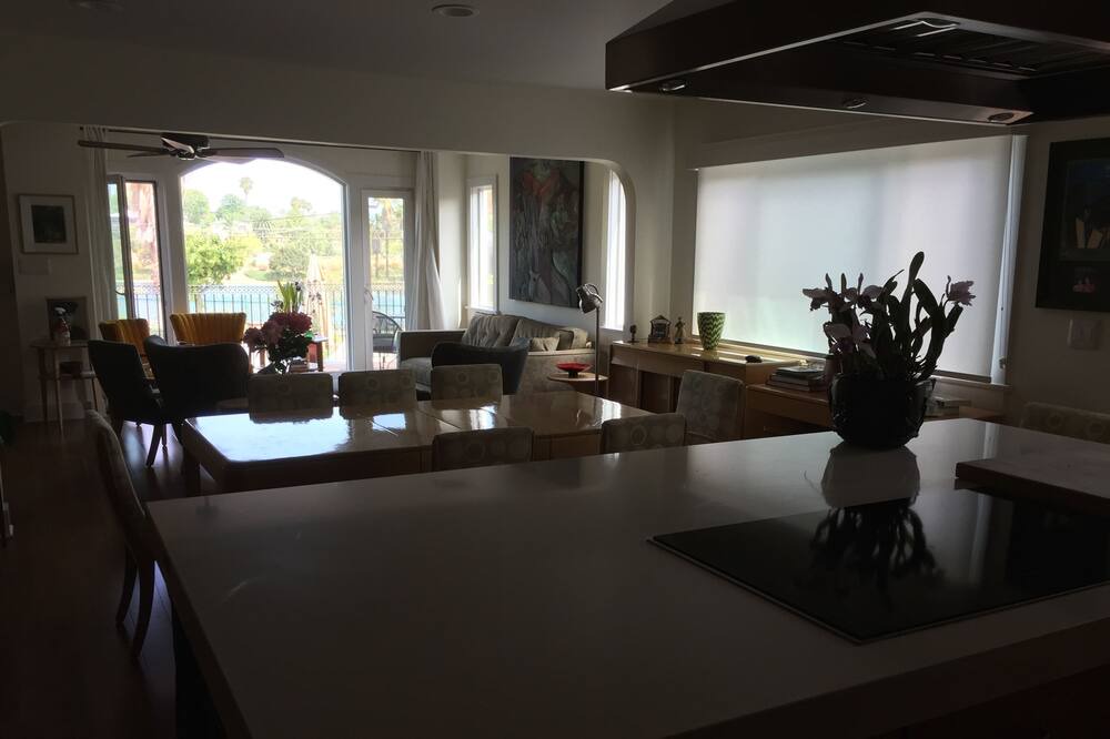 Photo of Kitchen in Los Feliz