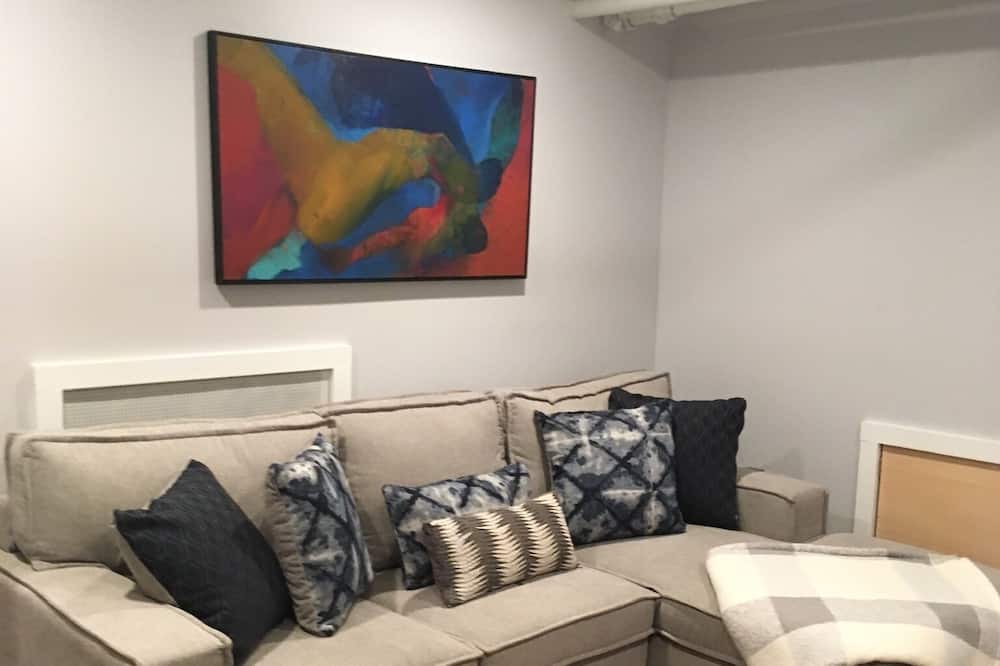 Photo of Livingroom in Nyack