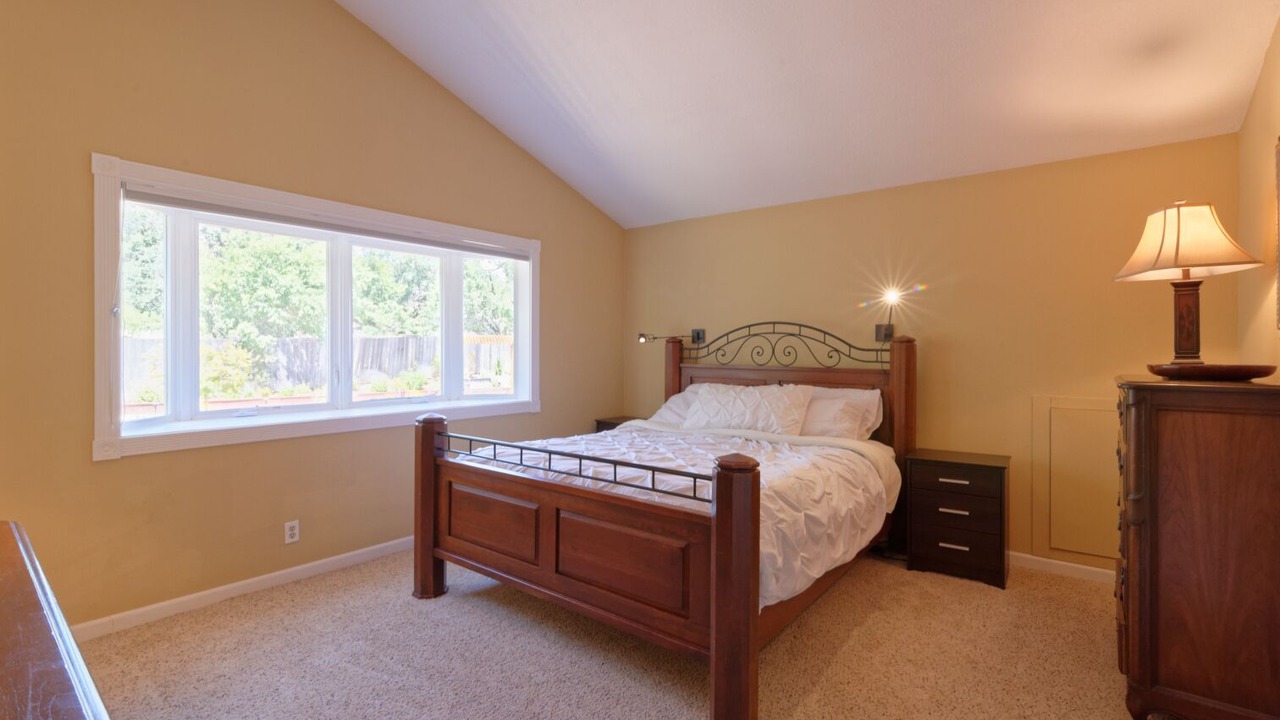 Photo of Bedroom in Almaden
