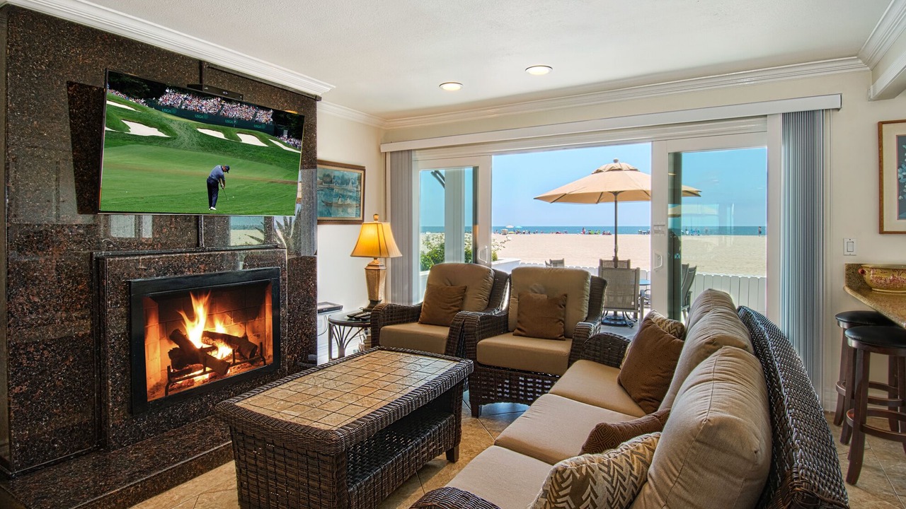 Photo of Livingroom in Santa Ana Heights