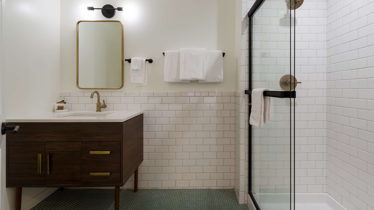 Photo of Bathroom in Piedmont Avenue