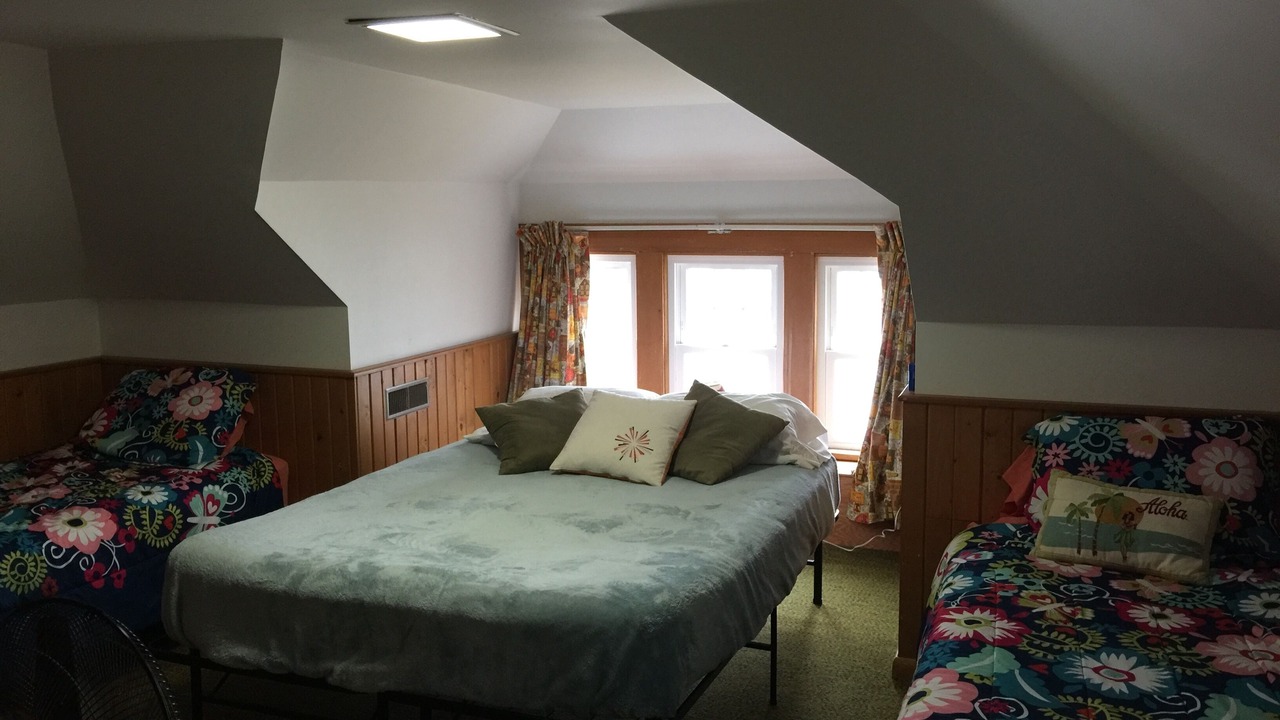 Photo of Bedroom in Durhamville