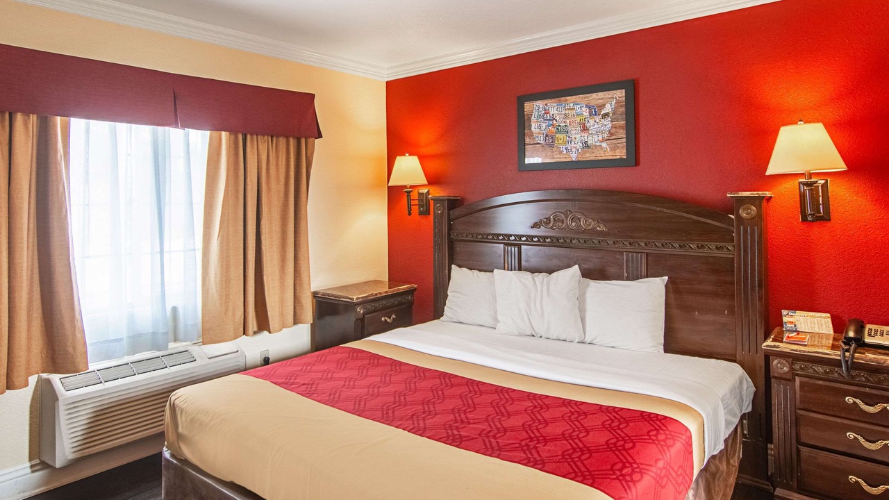 Photo of Bedroom in Circle Area