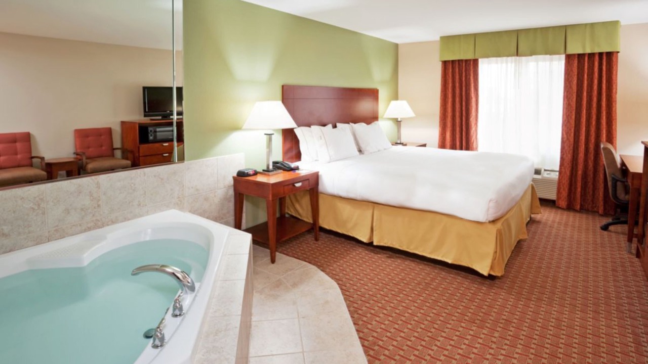 Photo of Bedroom in Niagara Falls