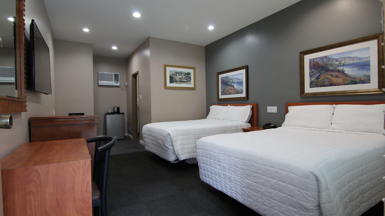 Photo of Bedroom in Greater Wilshire - Hancock Park