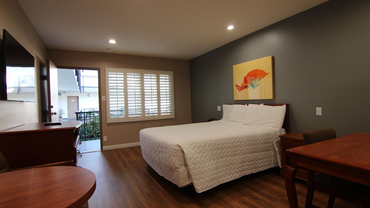 Photo of Bedroom in Greater Wilshire - Hancock Park