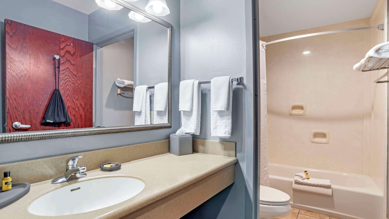 Photo of Bathroom in Demopolis