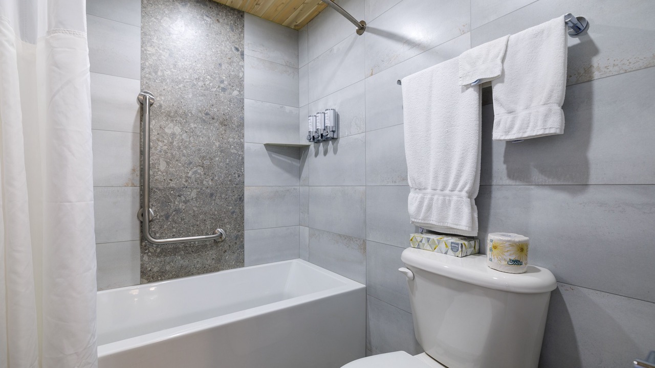 Photo of Bathroom in Riviere-du-Loup Regional County Municipality