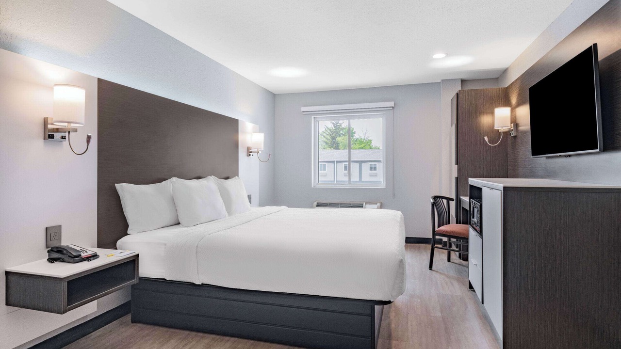 Photo of Bedroom in Niagara Falls