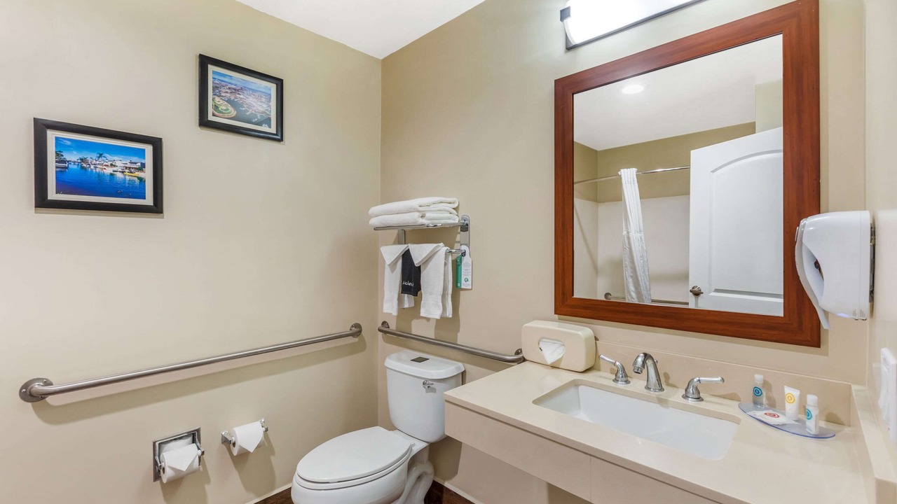 Photo of Bedroom in Monterey Park