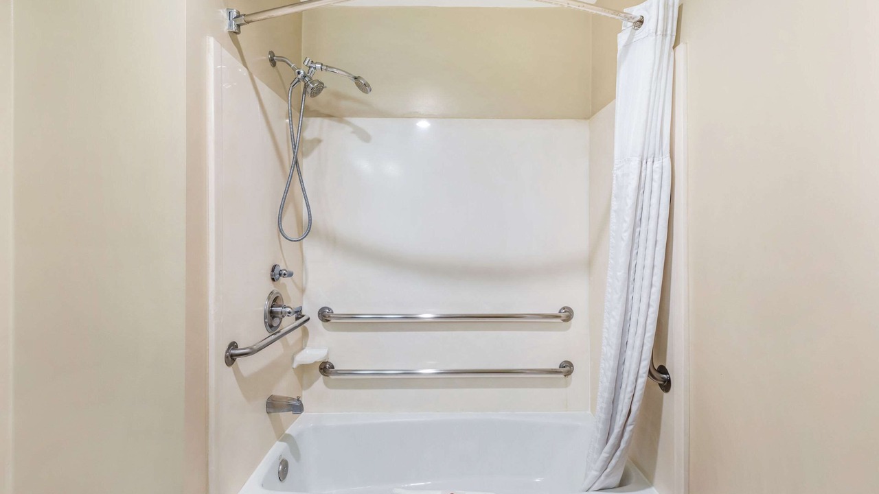 Photo of Bedroom in Monterey Park