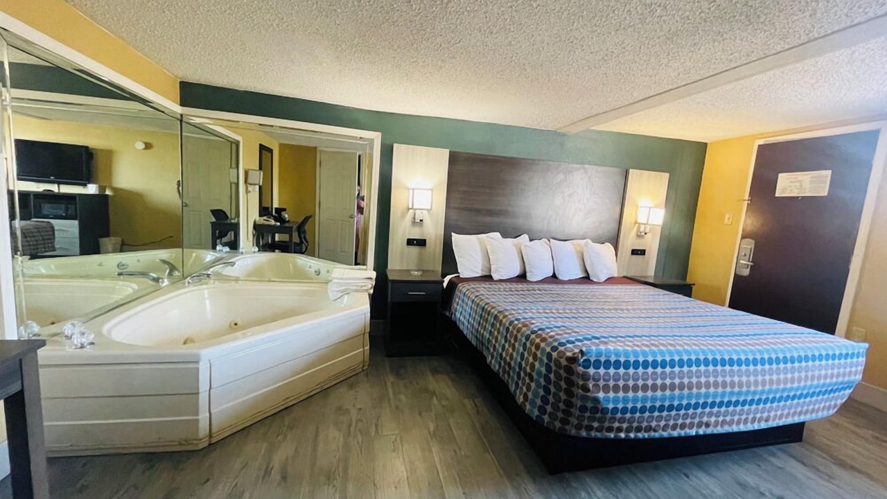 Photo of Bedroom in Orchard Park