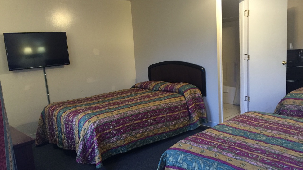 Photo of Bedroom in Tonawanda