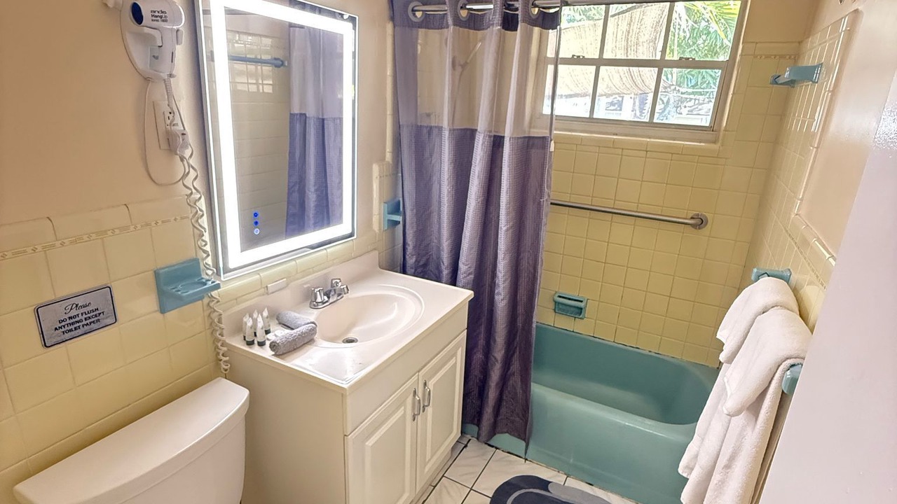 Photo of Bathroom in Dania Beach