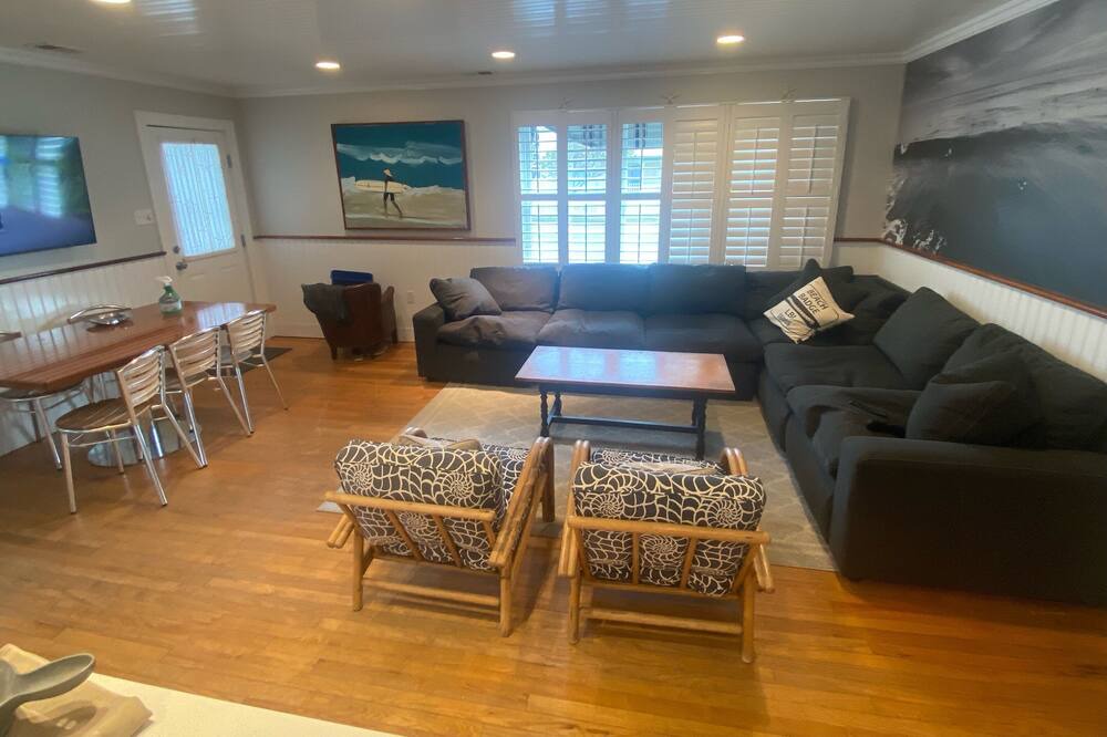 Photo of Livingroom in Beach Haven