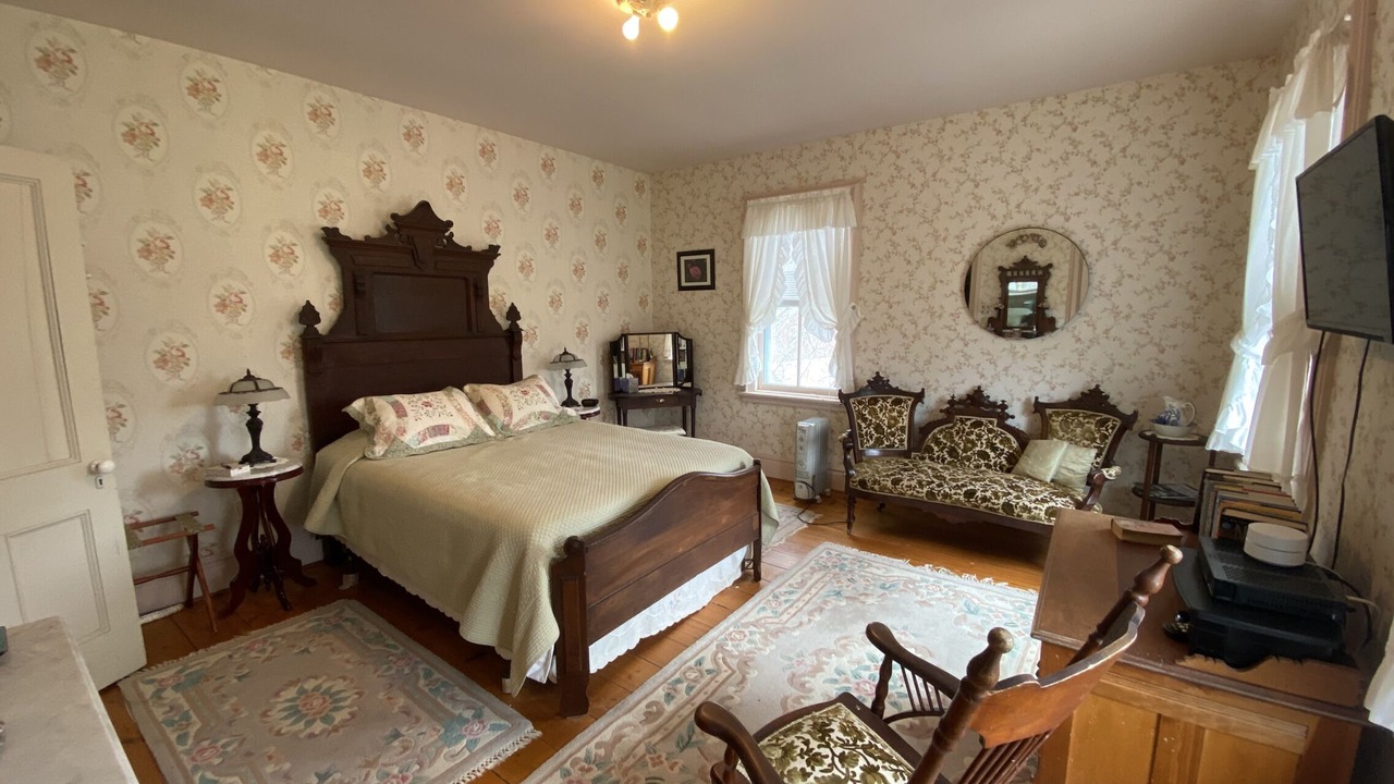 Photo of Bedroom in Blooming Grove