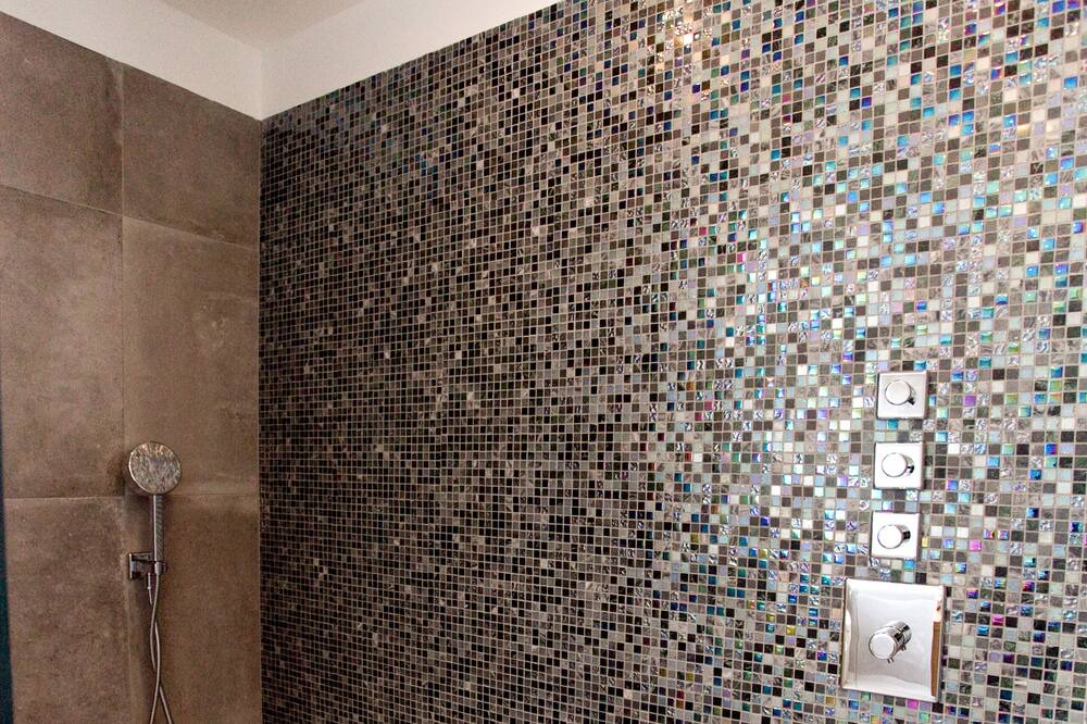 Photo of Bathroom in Belvaros - Lipotvaros