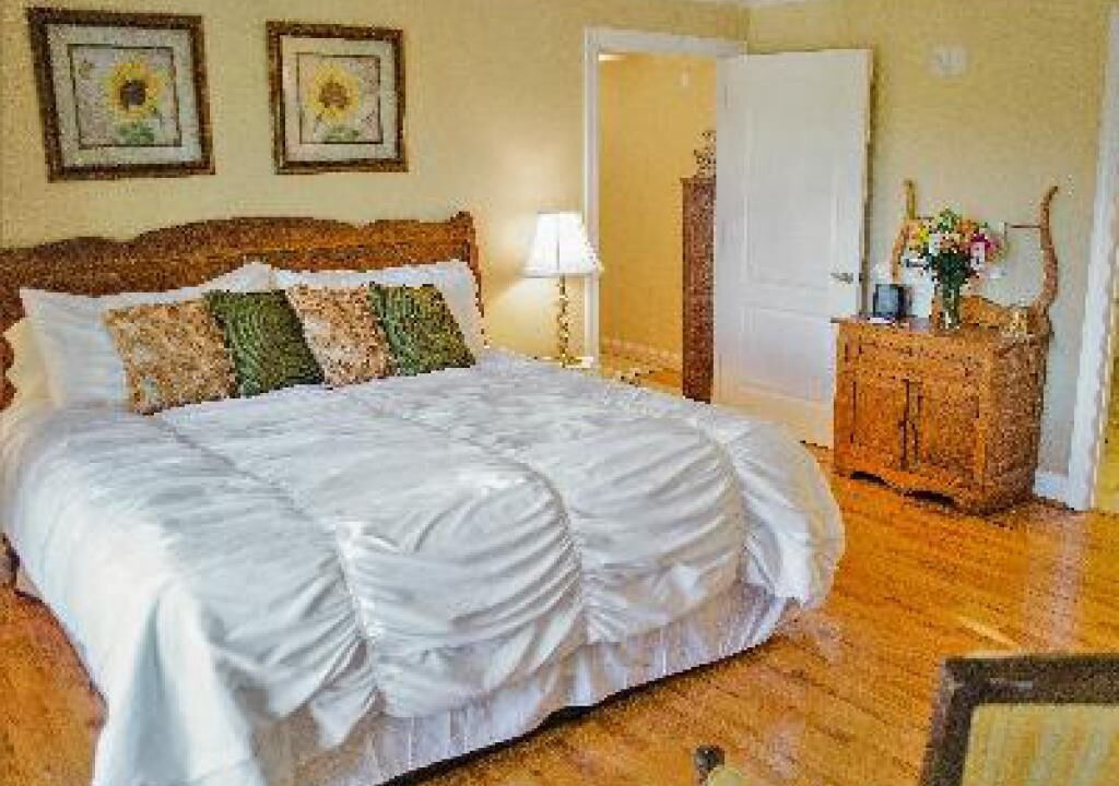 Photo of Bedroom in Pinnacle