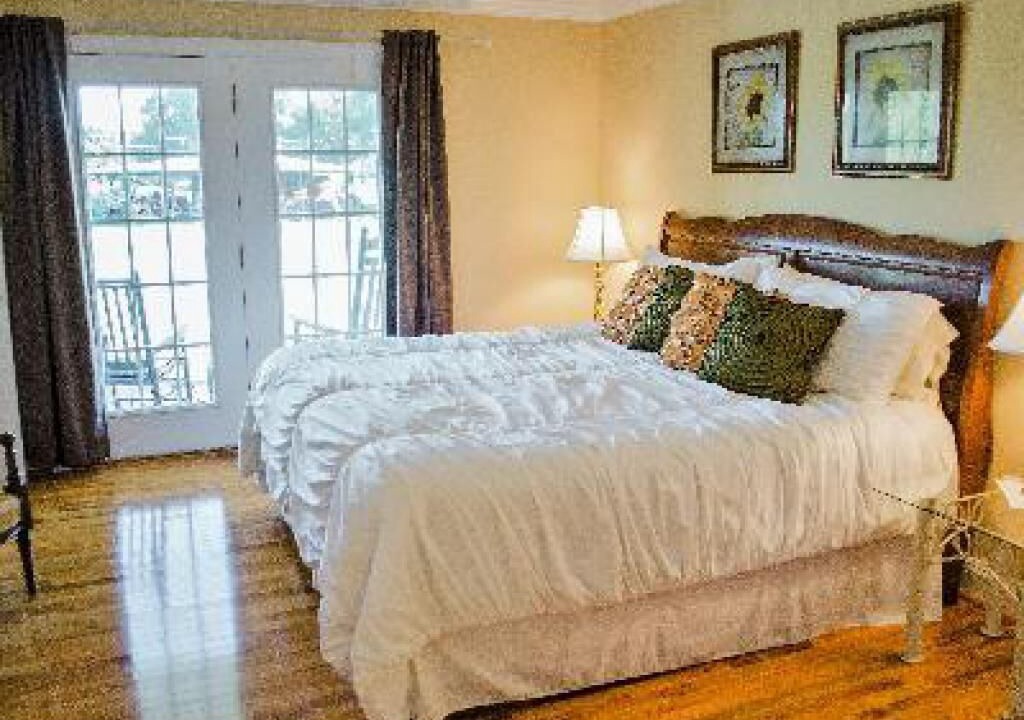 Photo of Bedroom in Pinnacle