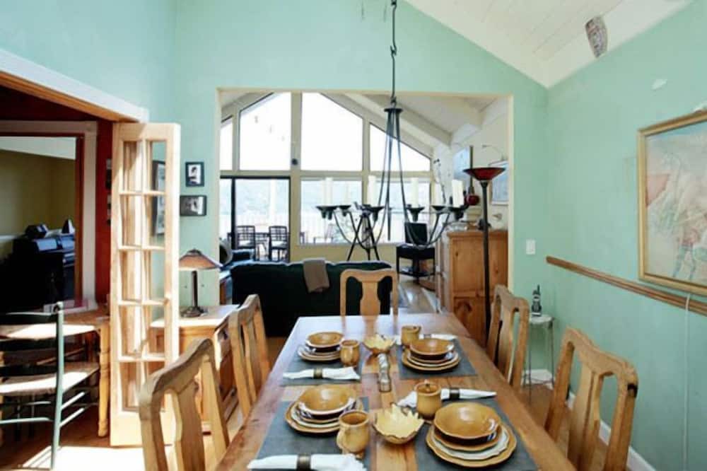 Photo of Kitchen in Belvedere Tiburon