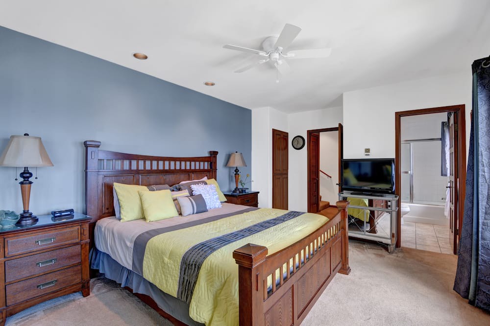 Photo of Bedroom in Avalon