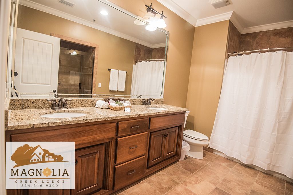 Photo of Bathroom in Cottonwood