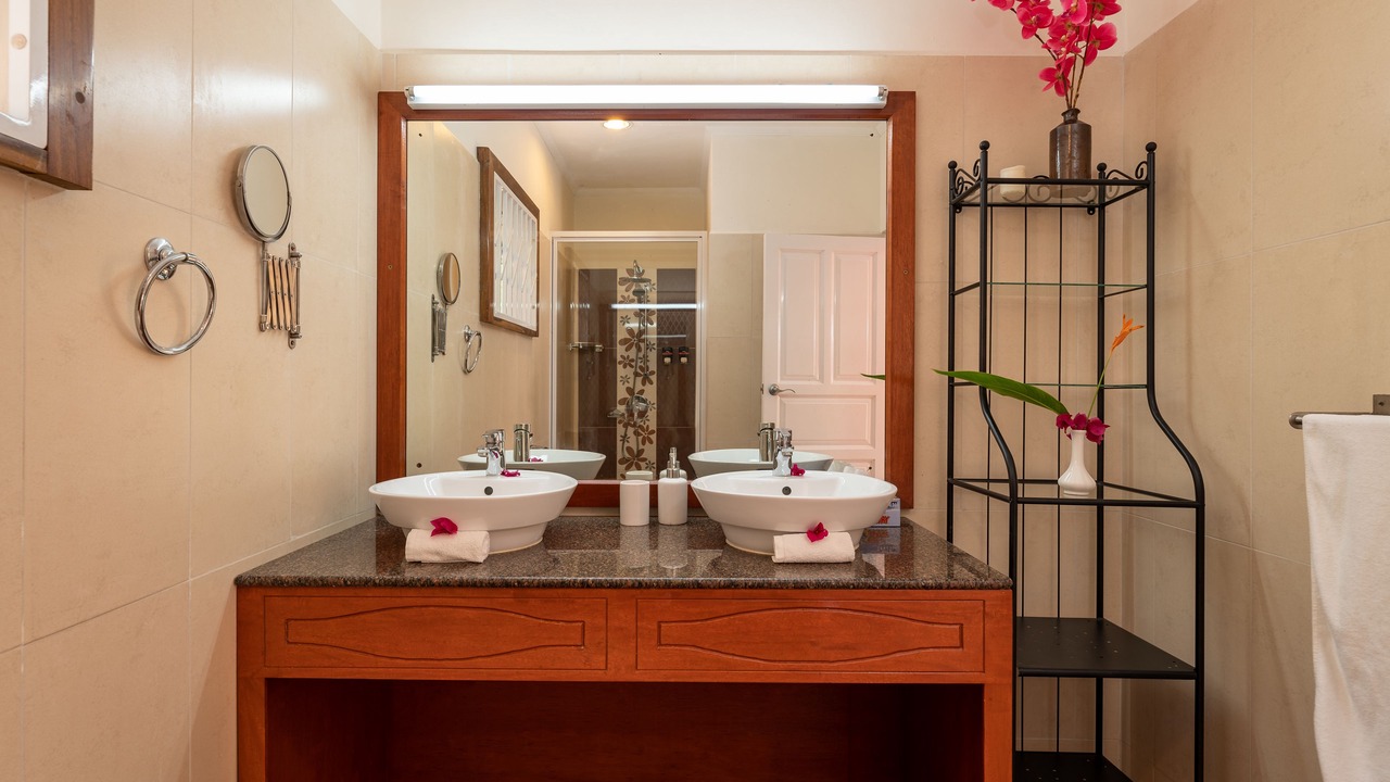 Photo of Bathroom in Glacis