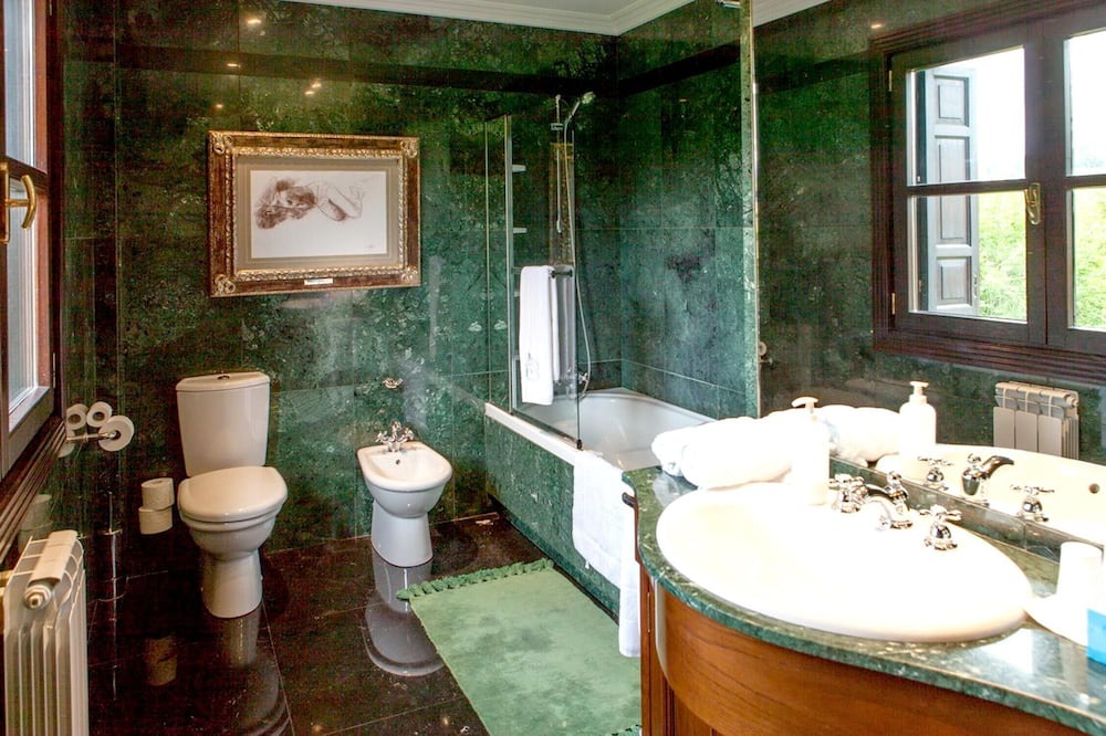 Photo of Bathroom in Oiartzun
