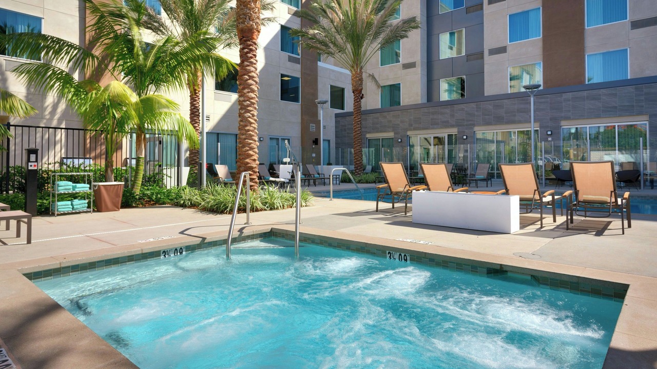 Photo of Outdoor in Hawthorne