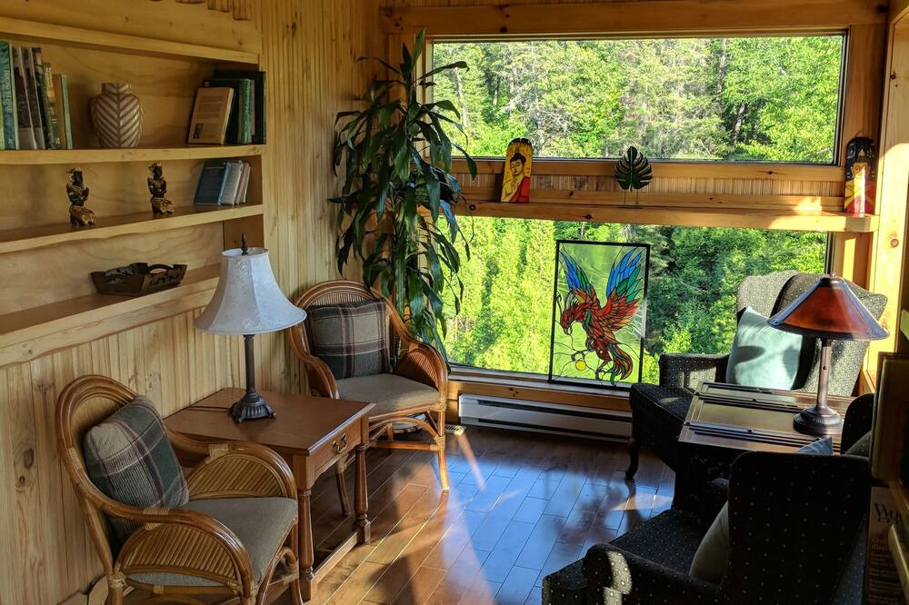 Photo of Livingroom in Saint Fulgence